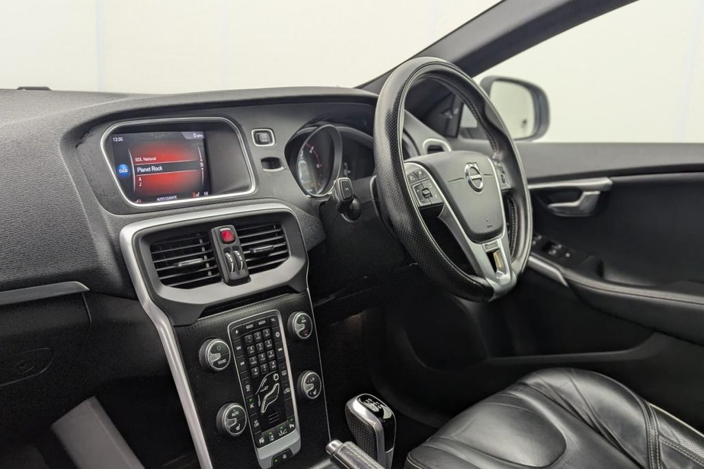 Used Volvo V40 2018 for sale - 77667591: Photo 26