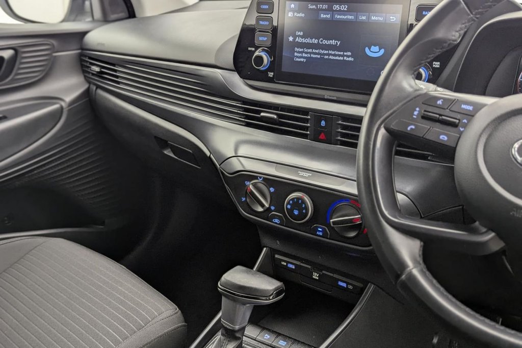 Used Hyundai i20 2021 for sale - 77212222: Photo 38