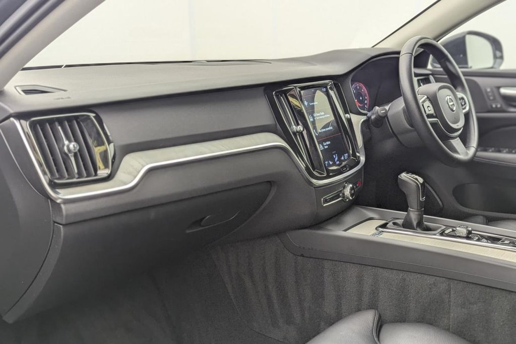 Used Volvo V60 2018 for sale - 77287821: Photo 25