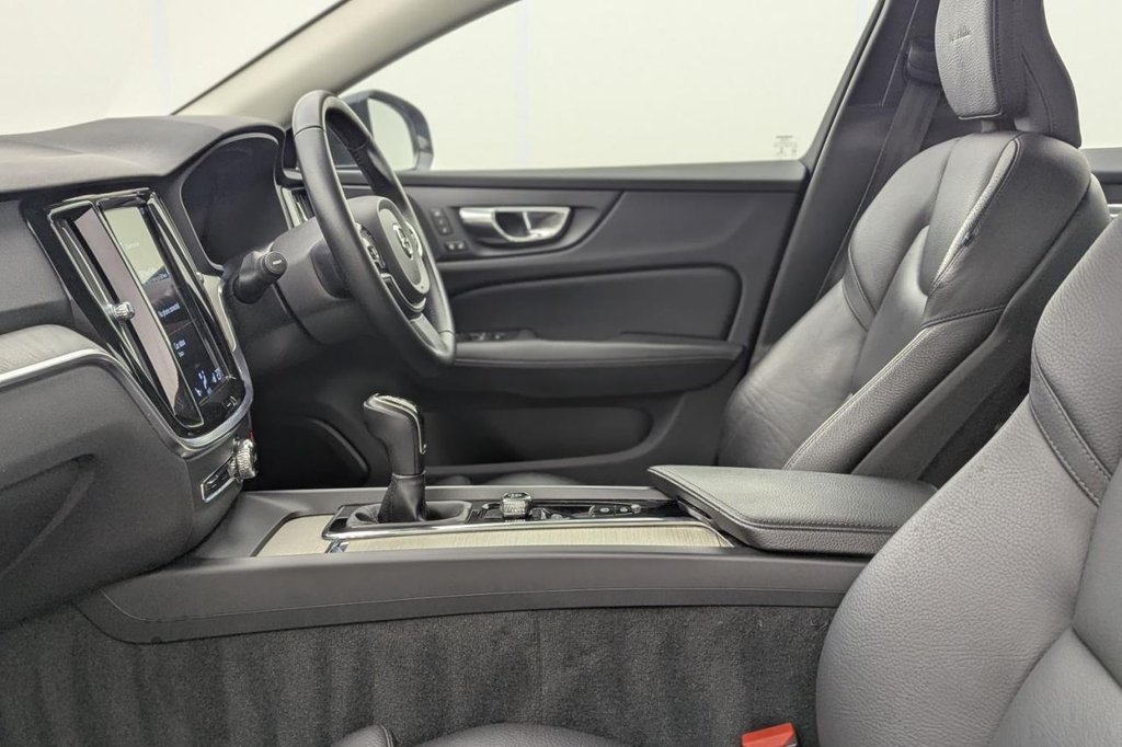 Used Volvo V60 2018 for sale - 77287821: Photo 26