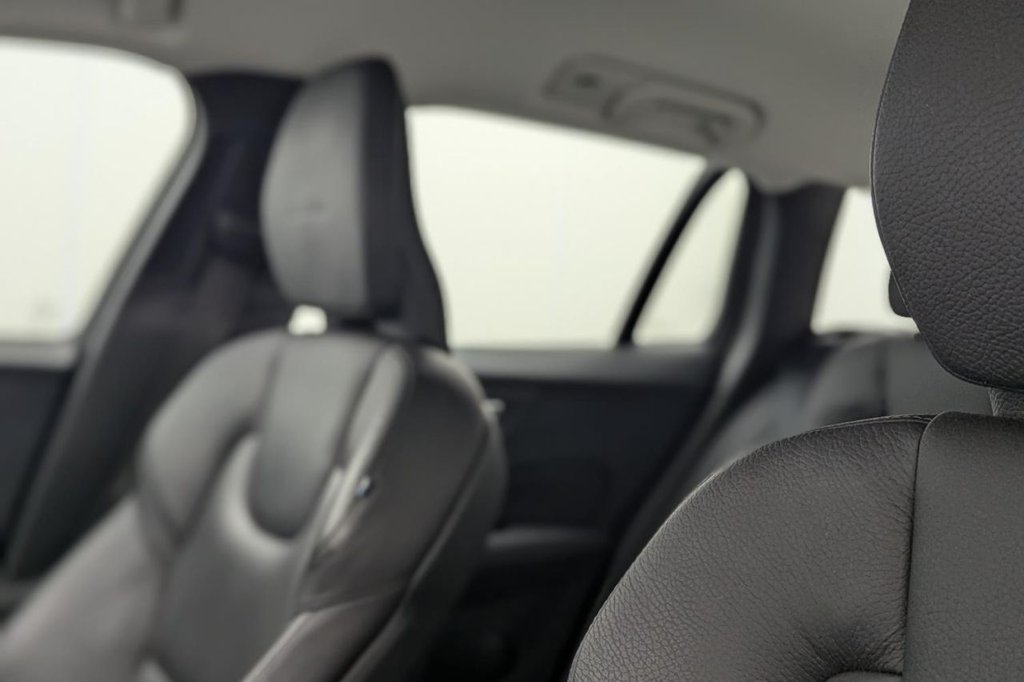 Used Volvo V60 2018 for sale - 77287821: Photo 28