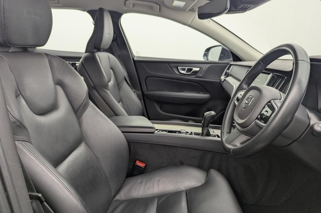 Used Volvo V60 2018 for sale - 77287821: Photo 3