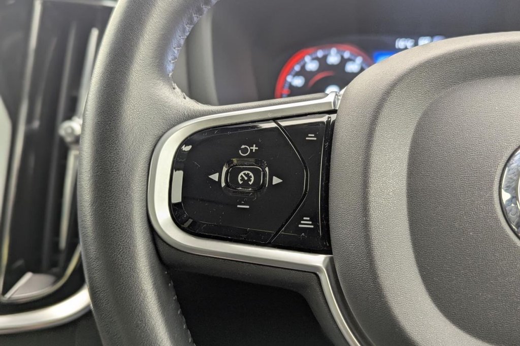 Used Volvo V60 2018 for sale - 77287821: Photo 35