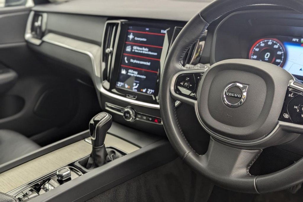 Used Volvo V60 2018 for sale - 77287821: Photo 38