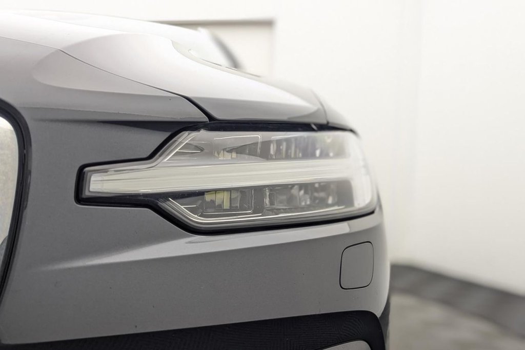 Used Volvo V60 2018 for sale - 77287821: Photo 47