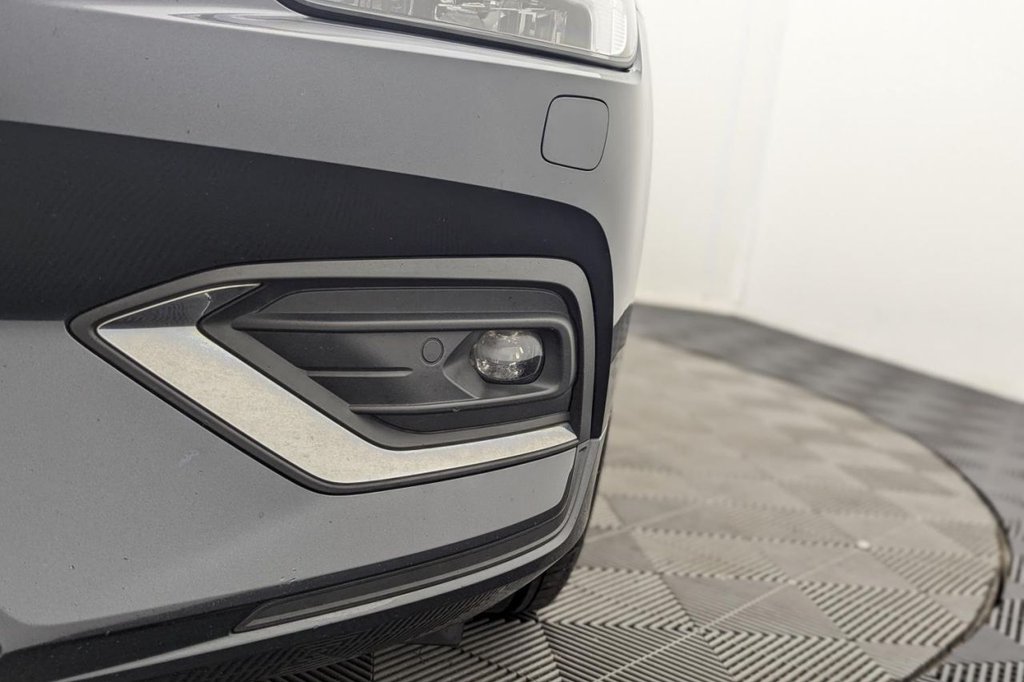 Used Volvo V60 2018 for sale - 77287821: Photo 48