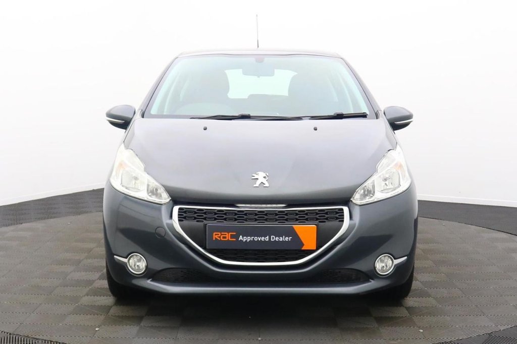 Used Peugeot 208 2012 for sale - 77212277: Photo 10