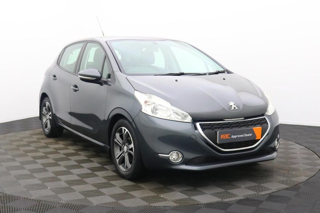 Used Peugeot 208 2012 for sale - 77212277: Photo 11