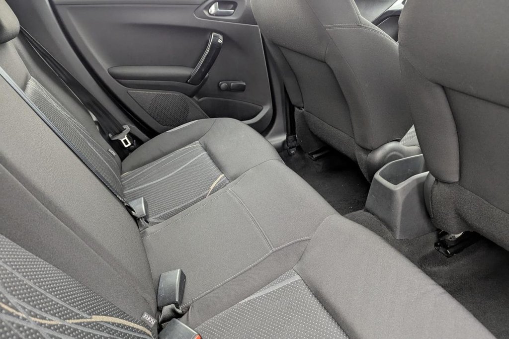 Used Peugeot 208 2012 for sale - 77212277: Photo 16