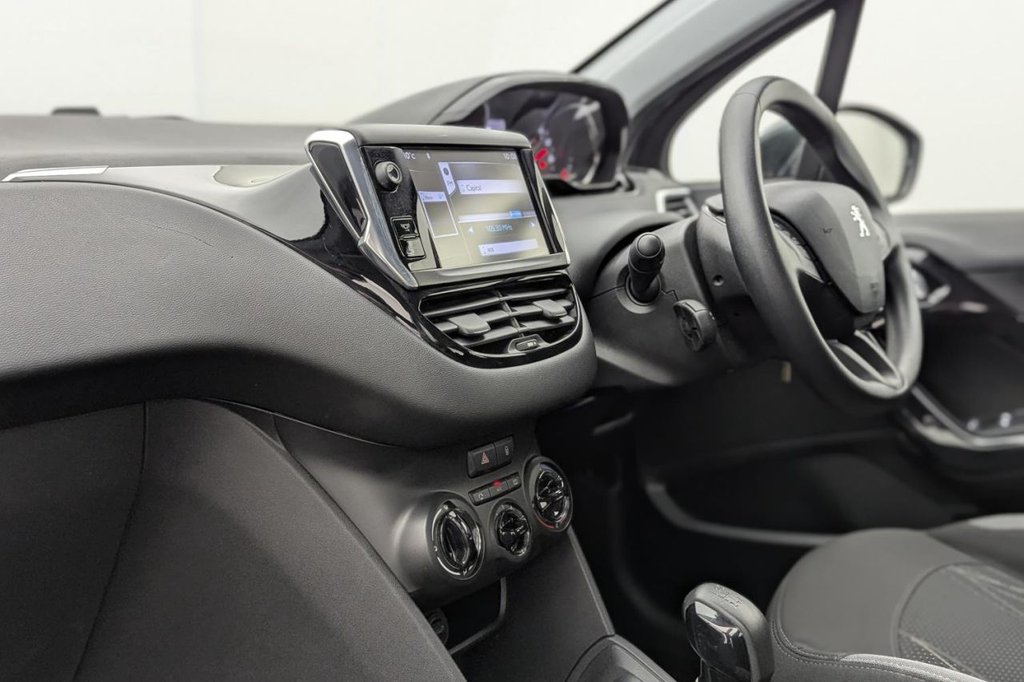 Used Peugeot 208 2012 for sale - 77212277: Photo 22