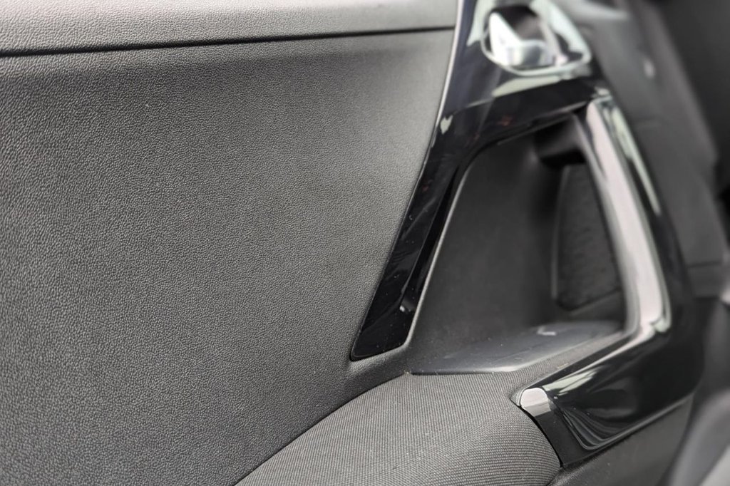 Used Peugeot 208 2012 for sale - 77212277: Photo 26