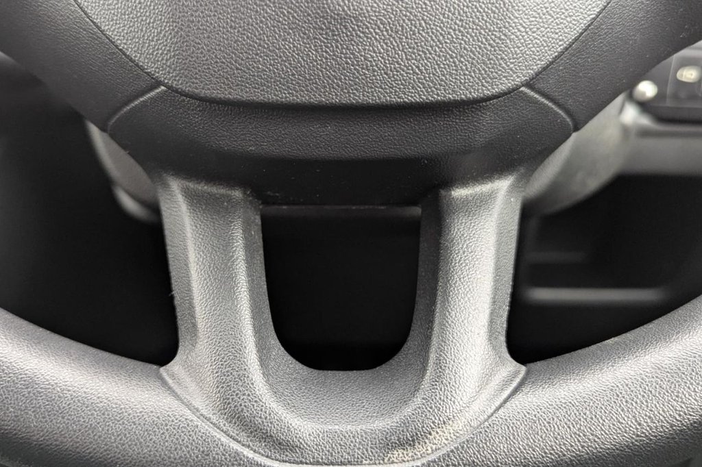 Used Peugeot 208 2012 for sale - 77212277: Photo 29