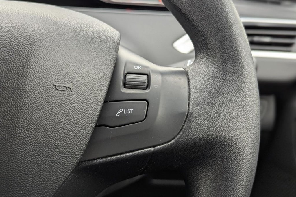 Used Peugeot 208 2012 for sale - 77212277: Photo 30