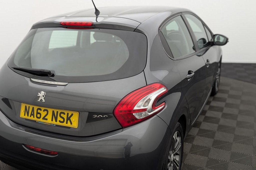 Used Peugeot 208 2012 for sale - 77212277: Photo 38