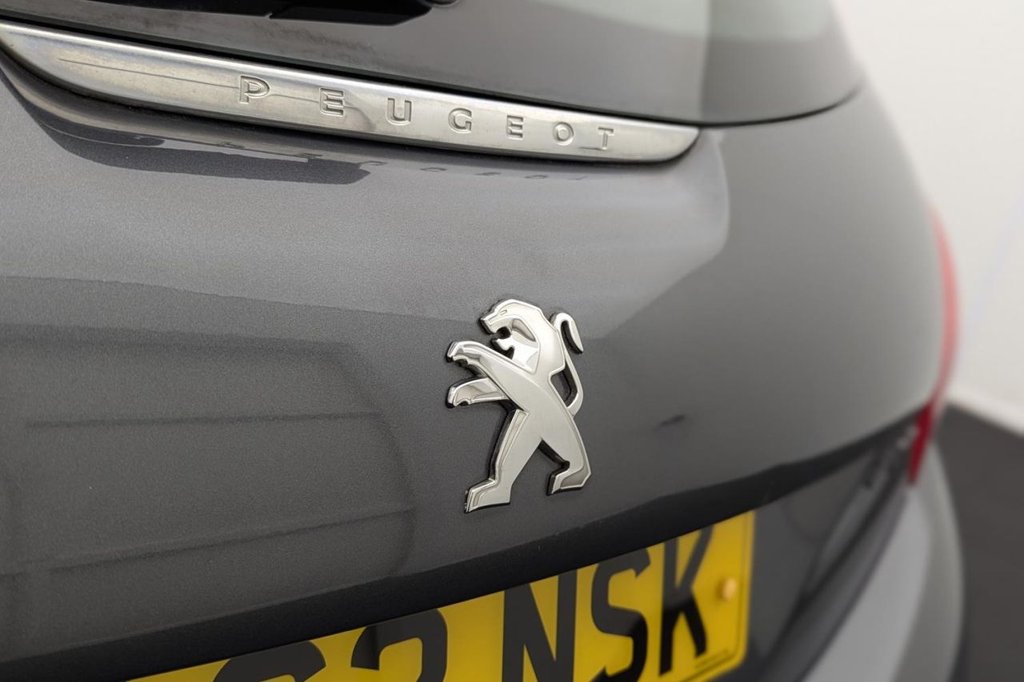 Used Peugeot 208 2012 for sale - 77212277: Photo 40