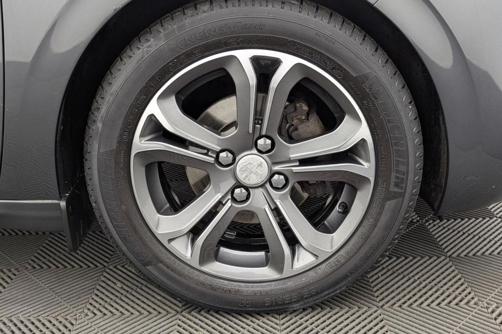 Used Peugeot 208 2012 for sale - 77212277: Photo 48