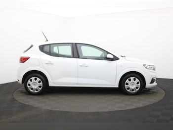 Used Dacia Sandero 2022 for sale - 77211881: Photo