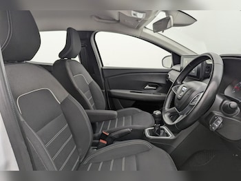 Used Dacia Sandero 2022 for sale - 77211881: Photo