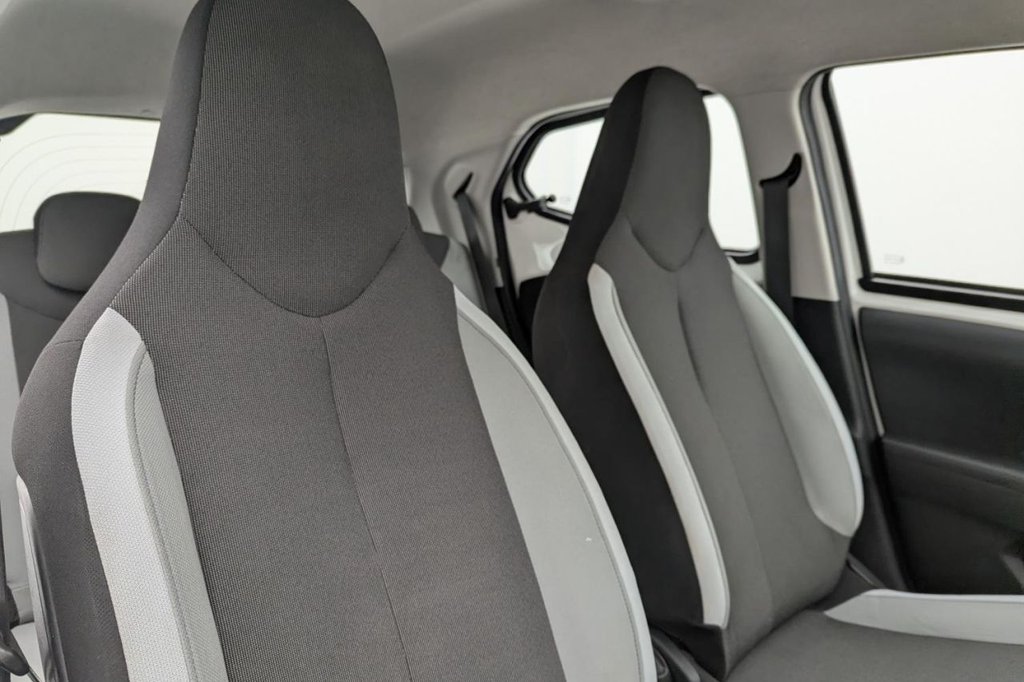 Used Toyota AYGO 2017 for sale - 77920157: Photo 14