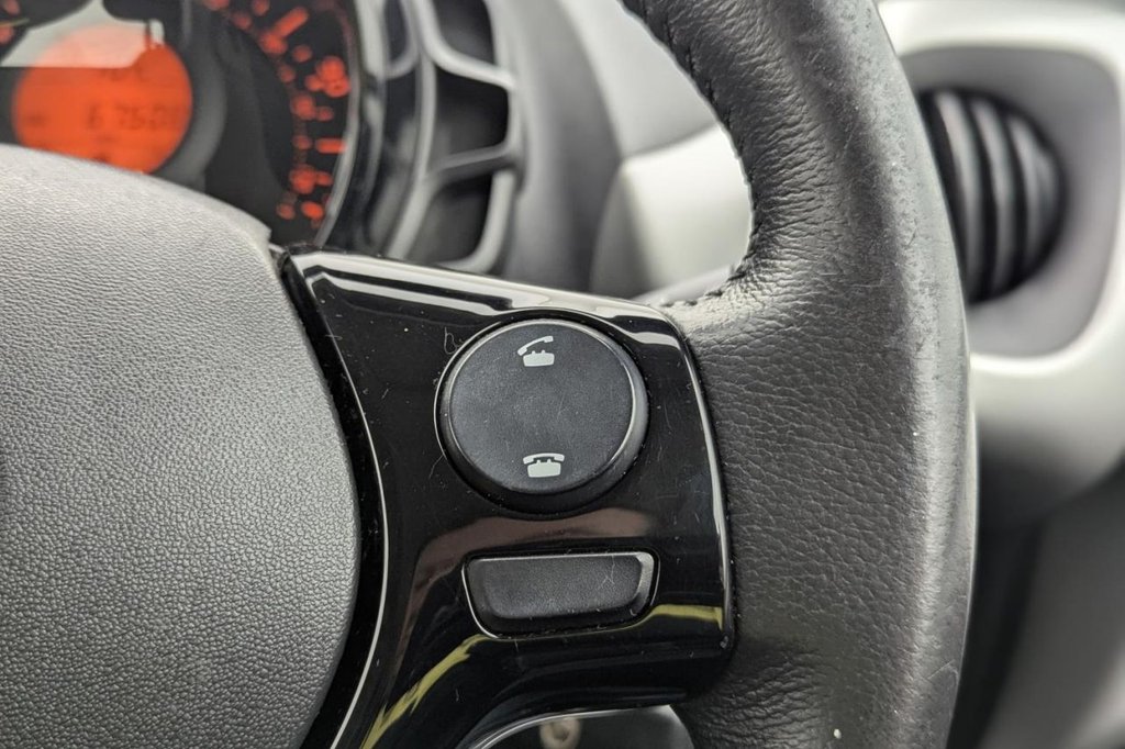 Used Toyota AYGO 2017 for sale - 77920157: Photo 29