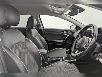 Used Kia Ceed 2022 for sale - 77437362: Photo