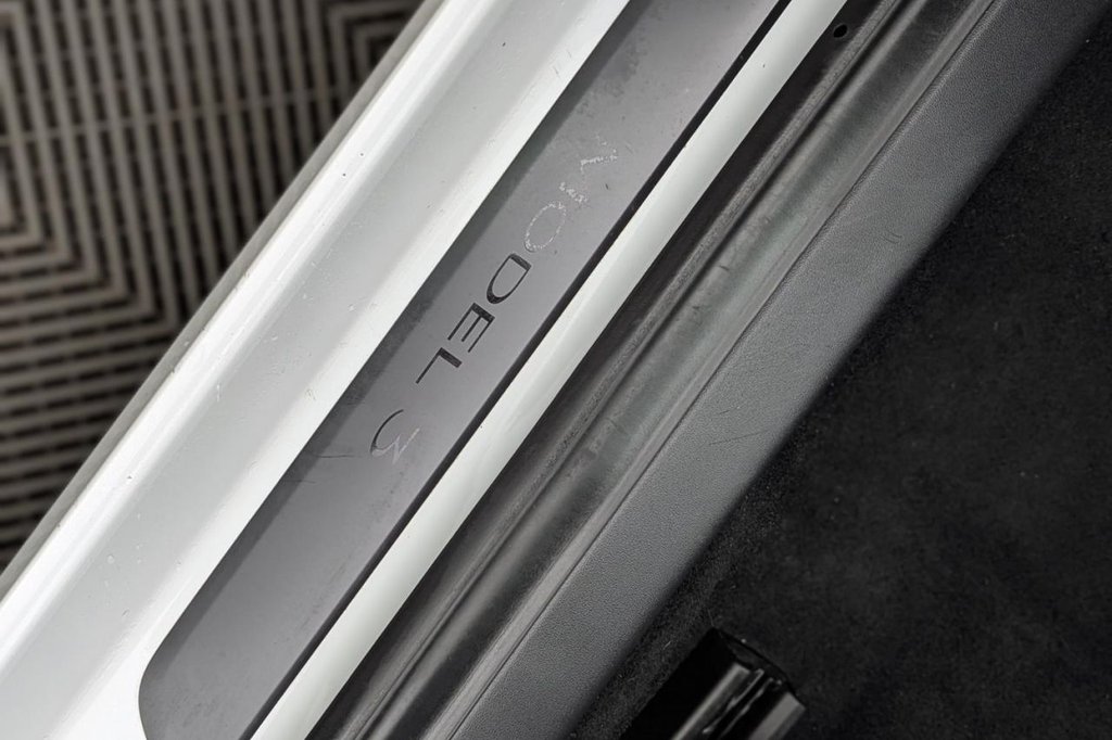 Used Tesla Model 3 2020 for sale - 77211865: Photo 32