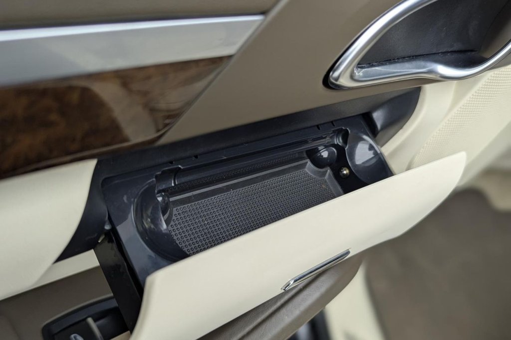 Used Porsche Cayenne 2011 for sale - 77288000: Photo 36