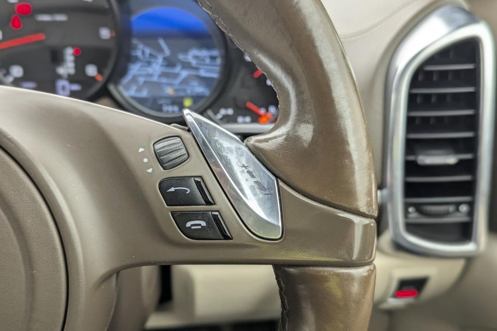 Used Porsche Cayenne 2011 for sale - 77288000: Photo 44