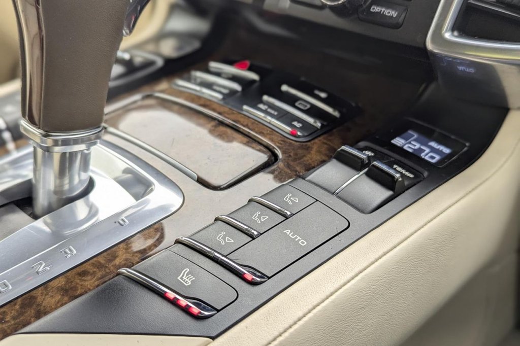 Used Porsche Cayenne 2011 for sale - 77288000: Photo 46