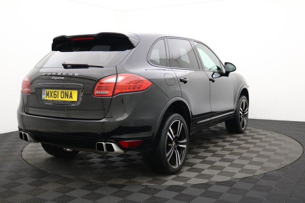 Used Porsche Cayenne 2011 for sale - 77288000: Photo 5