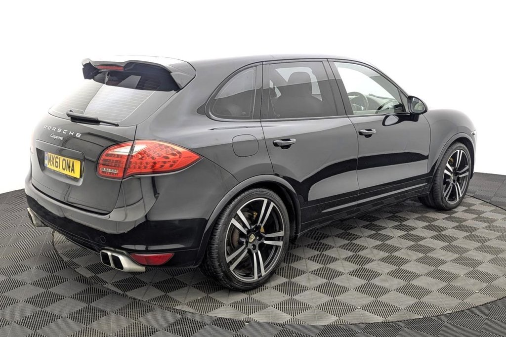 Used Porsche Cayenne 2011 for sale - 77288000: Photo 50