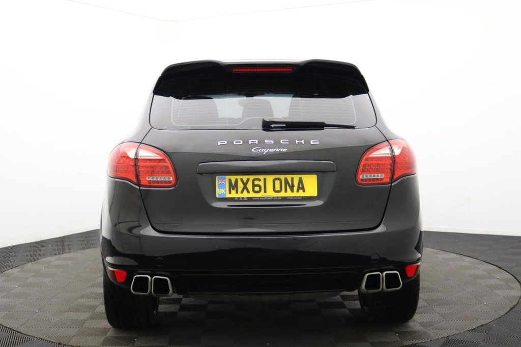 Used Porsche Cayenne 2011 for sale - 77288000: Photo 6