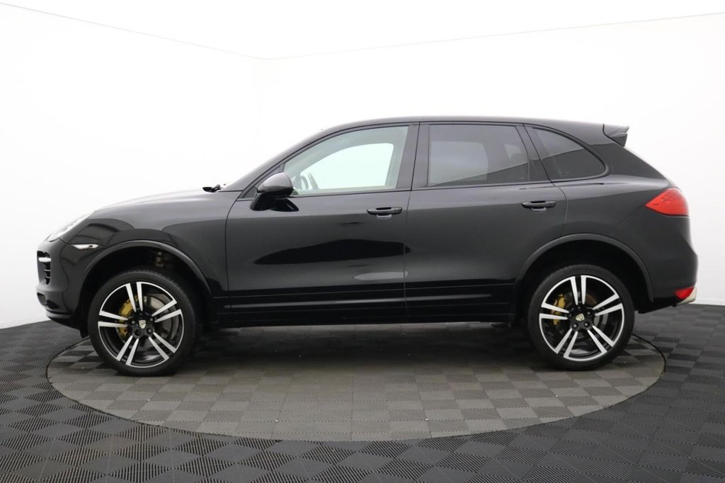 Used Porsche Cayenne 2011 for sale - 77288000: Photo 8