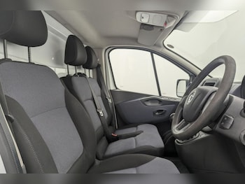 Used Vauxhall Vivaro 2019 for sale - 77572025: Photo