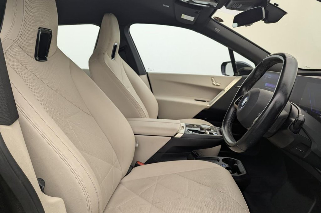Used BMW iX 2022 for sale - 77904908: Photo 15