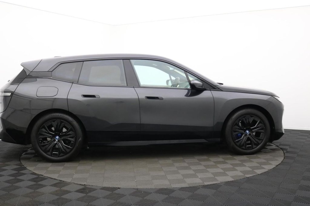 Used BMW iX 2022 for sale - 77904908: Photo 2