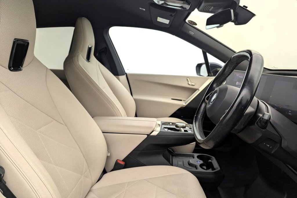 Used BMW iX 2022 for sale - 77904908: Photo 3