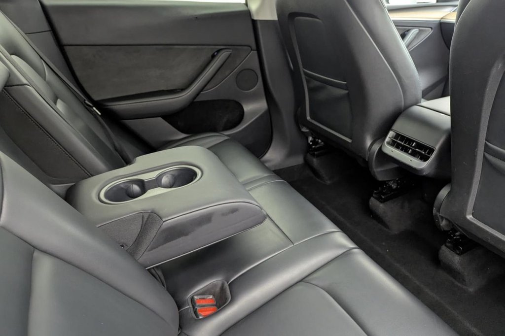 Used Tesla Model Y 2022 for sale - 77436868: Photo 18