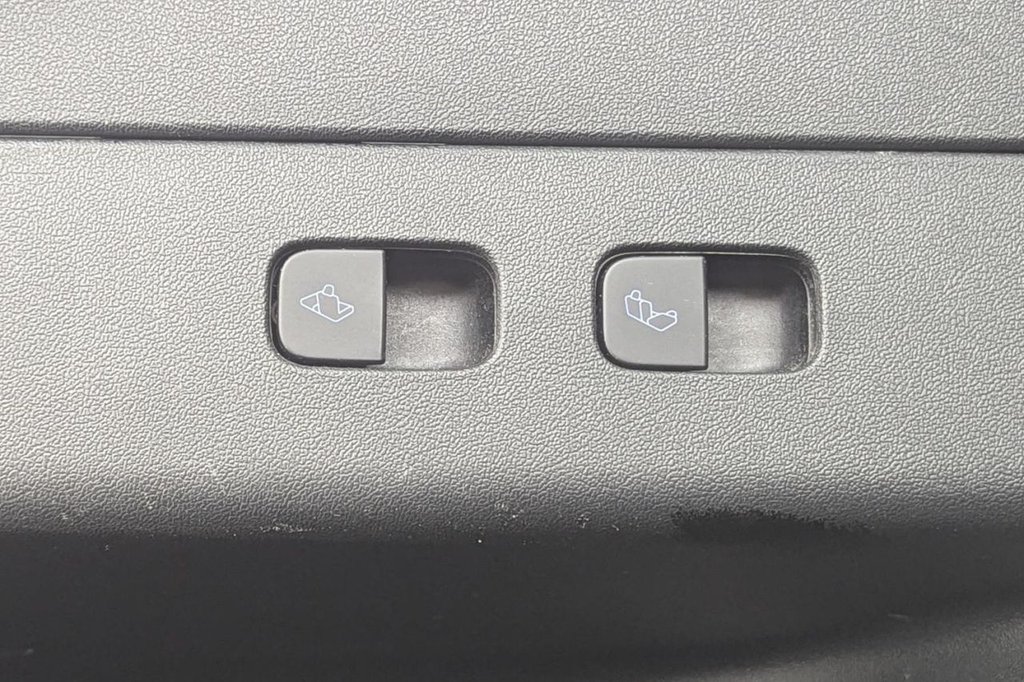 Used Tesla Model Y 2022 for sale - 77436868: Photo 24