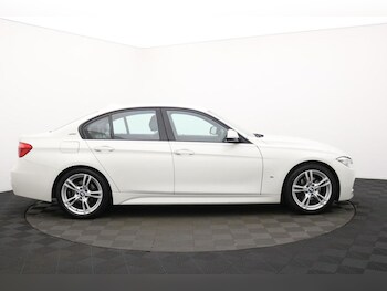 Used BMW 3 Series 2017 for sale - 77263640: Photo
