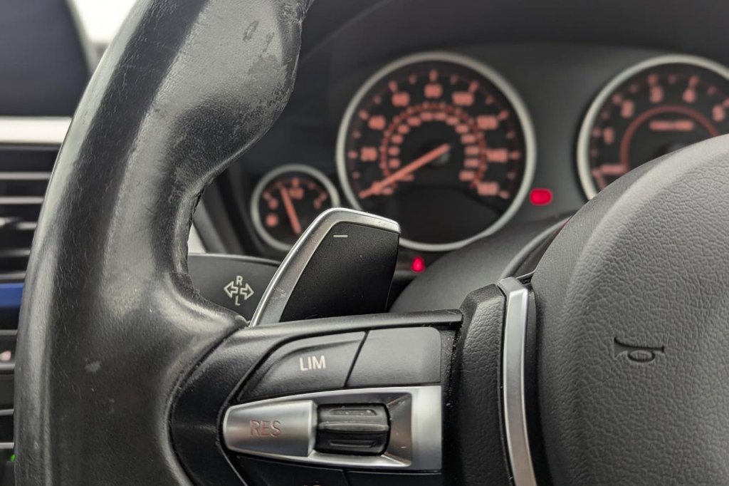 Used BMW 3 Series 2017 for sale - 77263640: Photo 36