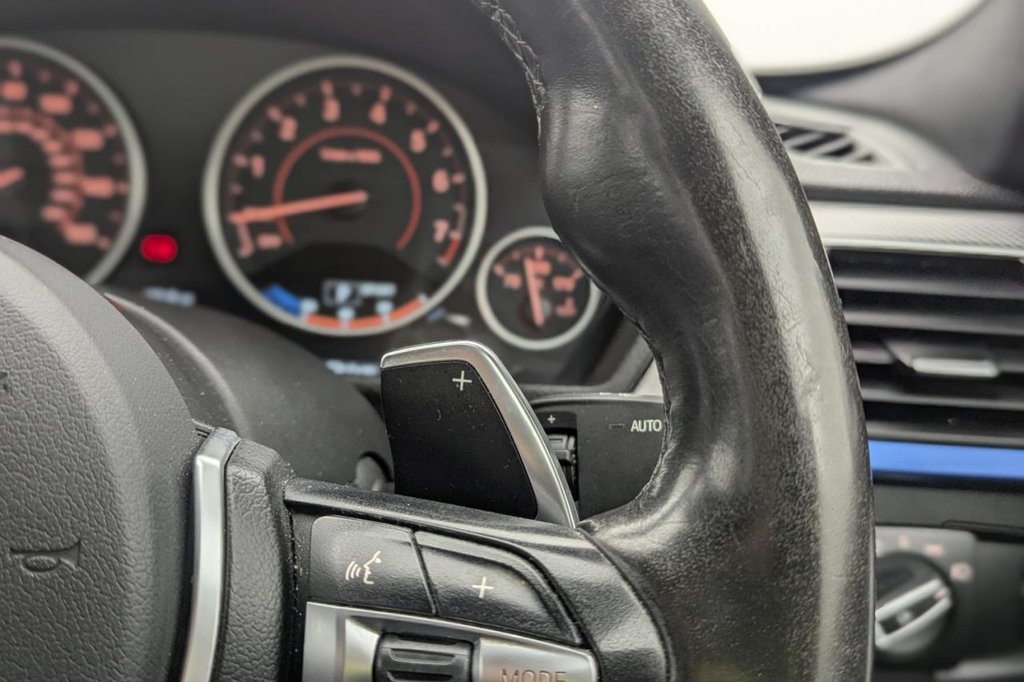 Used BMW 3 Series 2017 for sale - 77263640: Photo 38