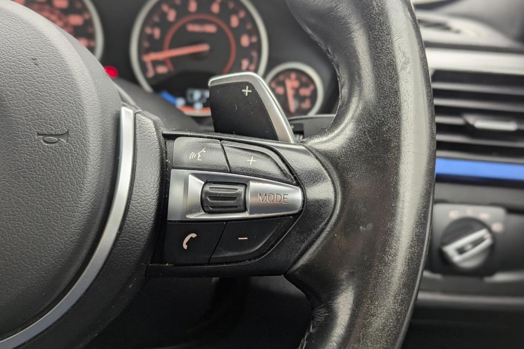 Used BMW 3 Series 2017 for sale - 77263640: Photo 39