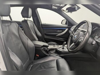 Used BMW 3 Series 2017 for sale - 77263640: Photo