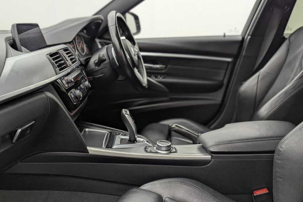 Used BMW 3 Series 2018 for sale - 77422549: Photo 25