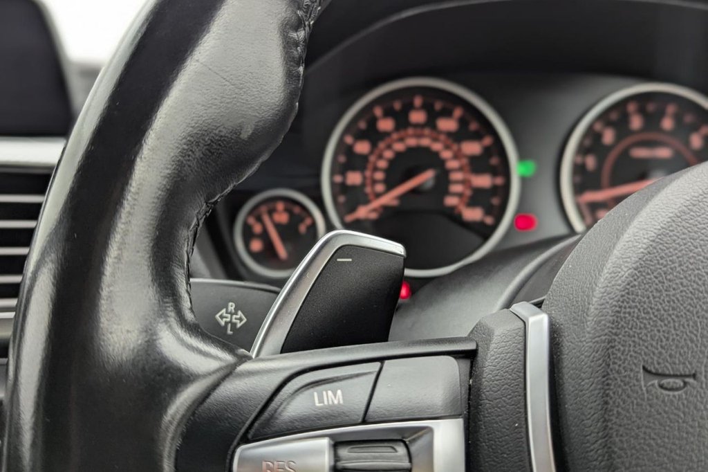 Used BMW 3 Series 2018 for sale - 77422549: Photo 39