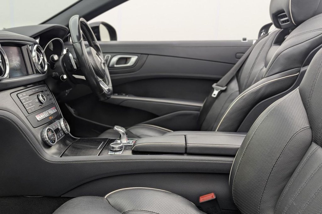 Used Mercedes-Benz SL 2016 for sale - 77693529: Photo 27