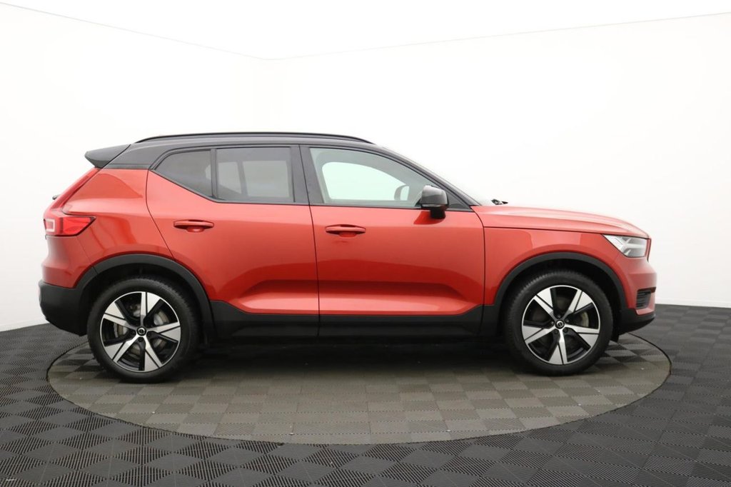 Used Volvo XC40 2021 for sale - 77212146: Photo 2