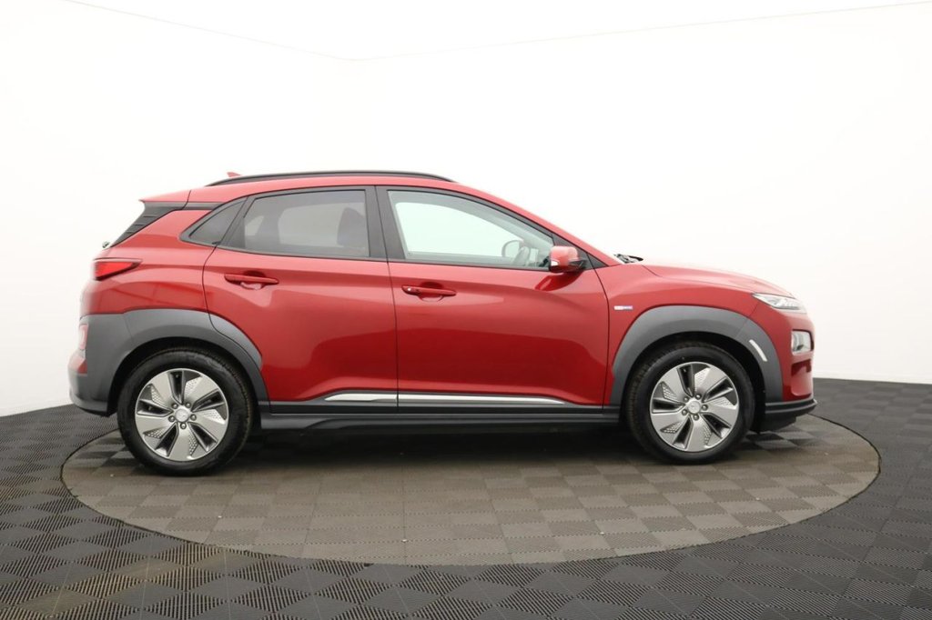 Used Hyundai KONA 2020 for sale - 77748812: Photo 2
