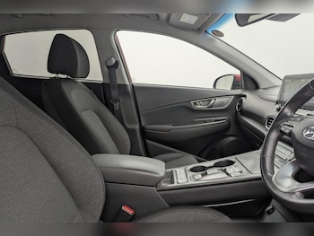 Used Hyundai KONA 2020 for sale - 77748812: Photo